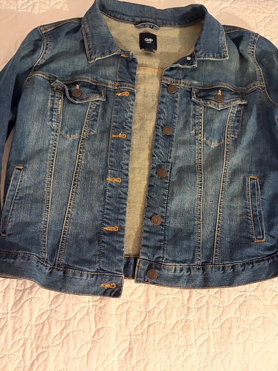 GAP Jackets & Blazers - Women’s Gap Jean Jacket - Medium